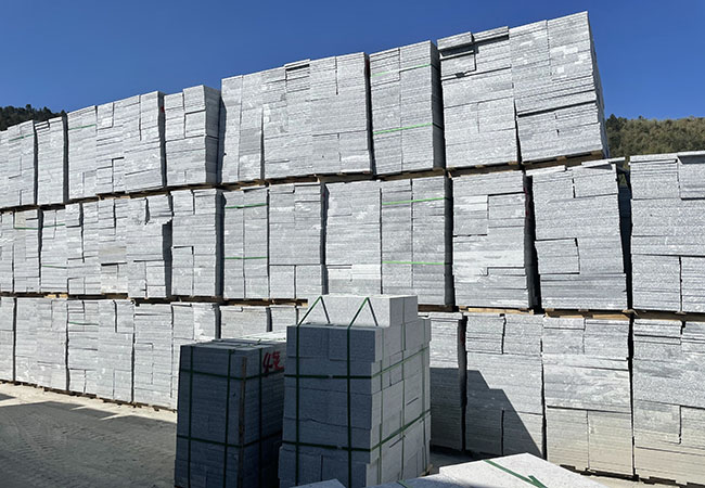 芝麻白路沿石施工價(jià)格多少(圖5) 芝麻白路沿石施工價(jià)格多少(圖5)
