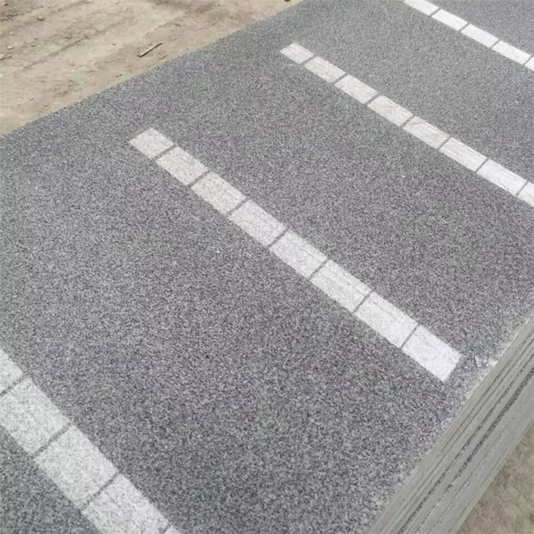 芝麻灰花崗巖路沿石尺寸(圖3) 芝麻灰花崗巖路沿石尺寸(圖3)