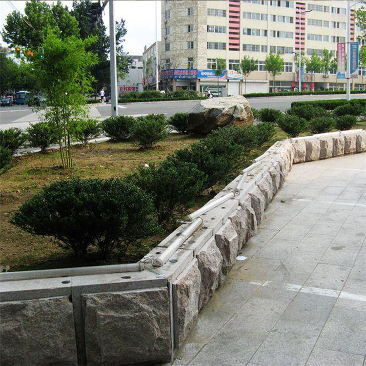 芝麻灰花崗石路沿石規(guī)格(圖5) 芝麻灰花崗石路沿石規(guī)格(圖5)